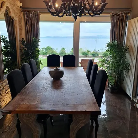 Zero Stress Villa-